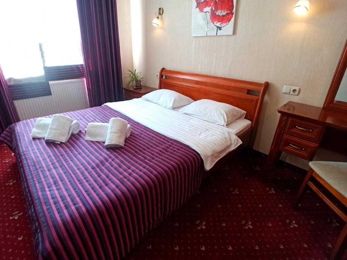 Apartments Deluxe Ivano-Frankivsk Luaran gambar