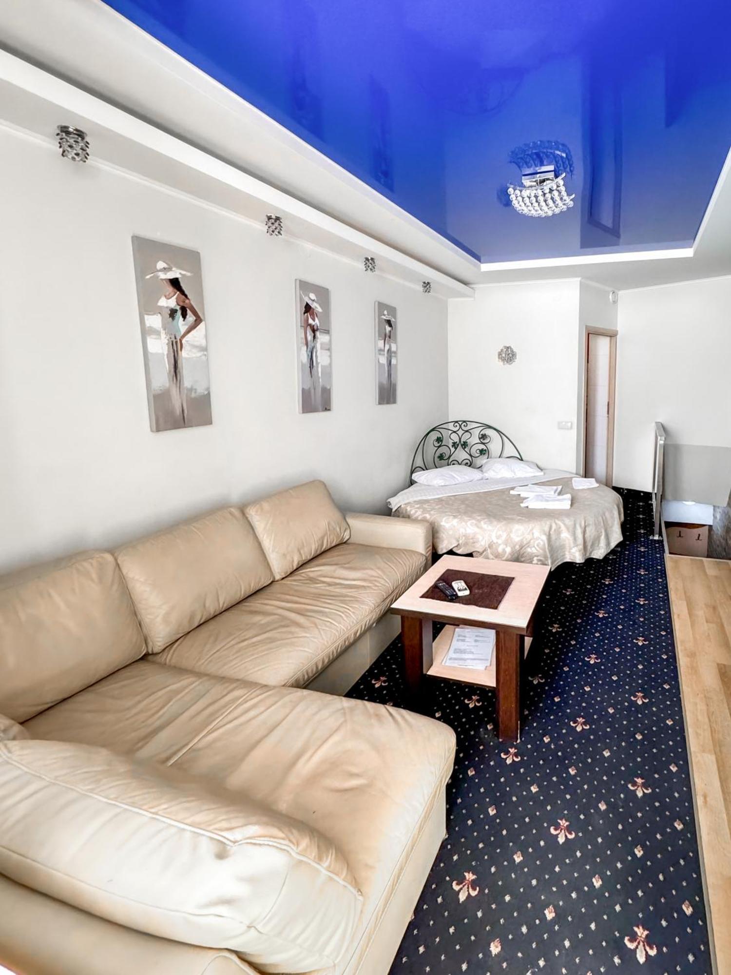 Apartments Deluxe Ivano-Frankivsk Luaran gambar