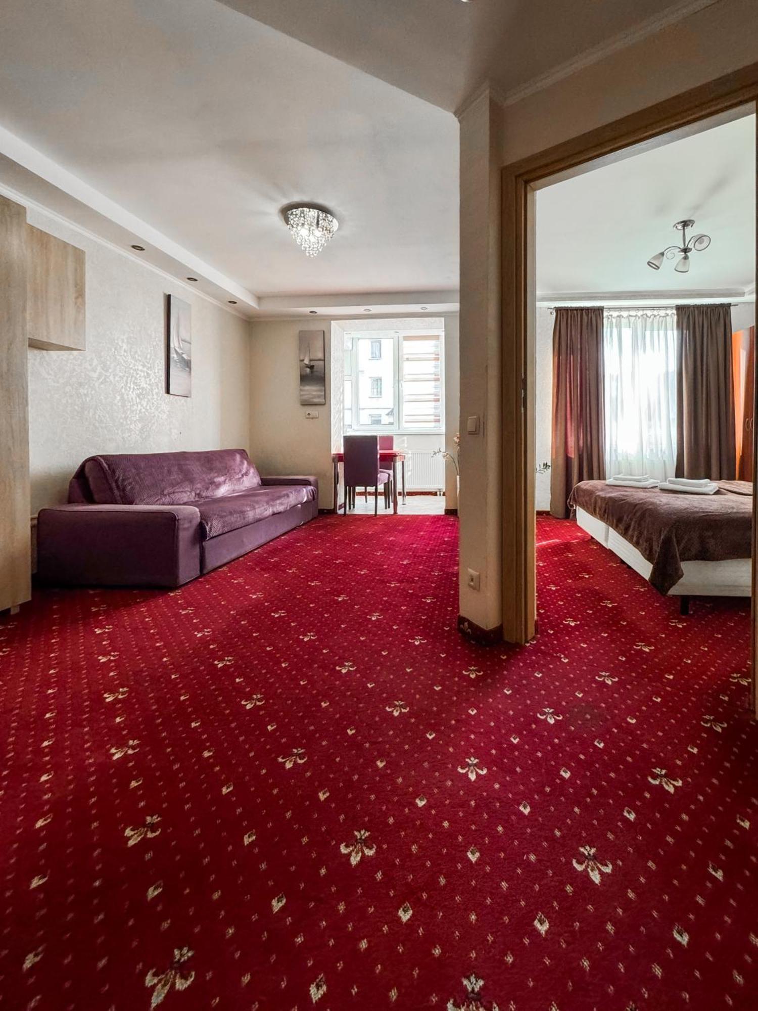 Apartments Deluxe Ivano-Frankivsk Luaran gambar