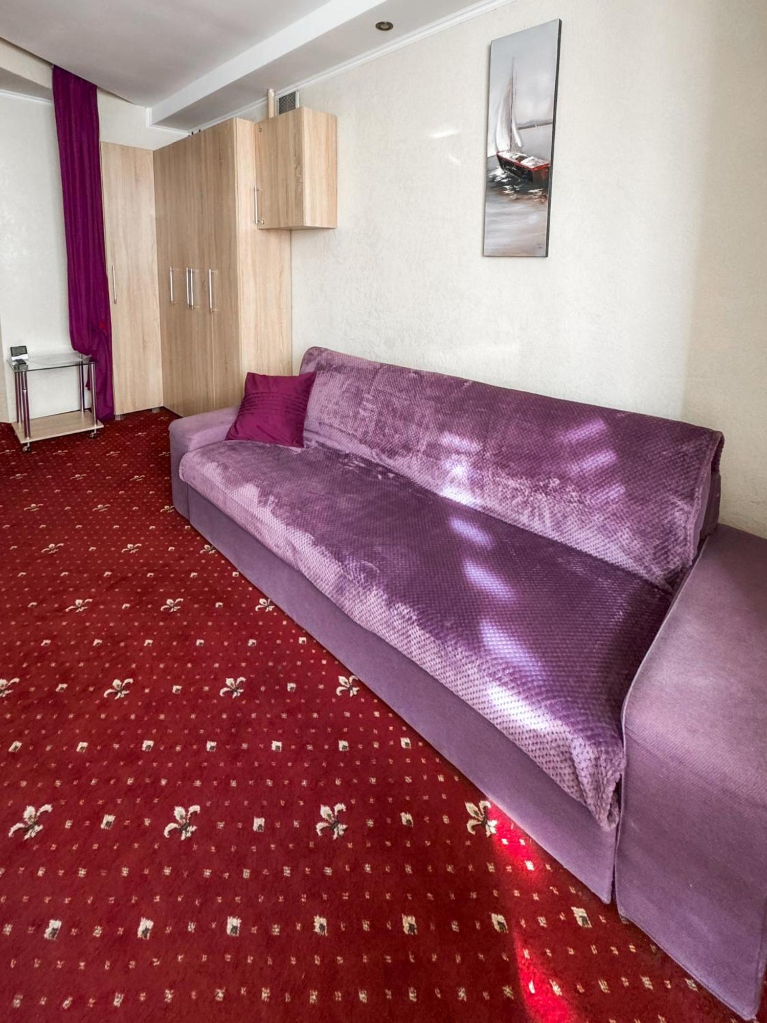 Apartments Deluxe Ivano-Frankivsk Luaran gambar