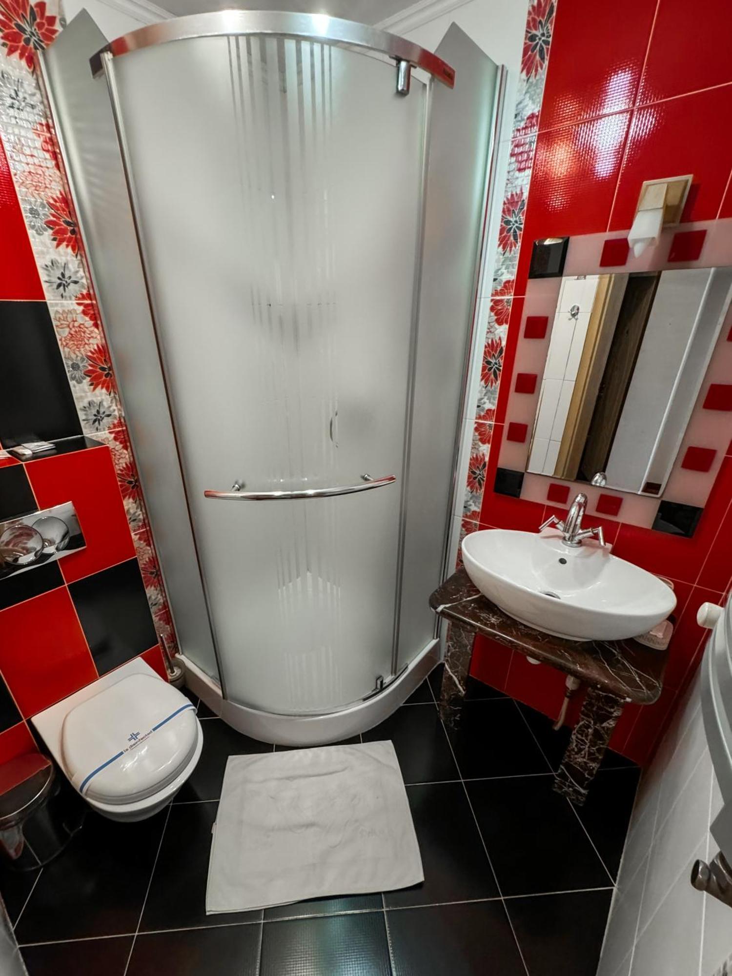 Apartments Deluxe Ivano-Frankivsk Luaran gambar