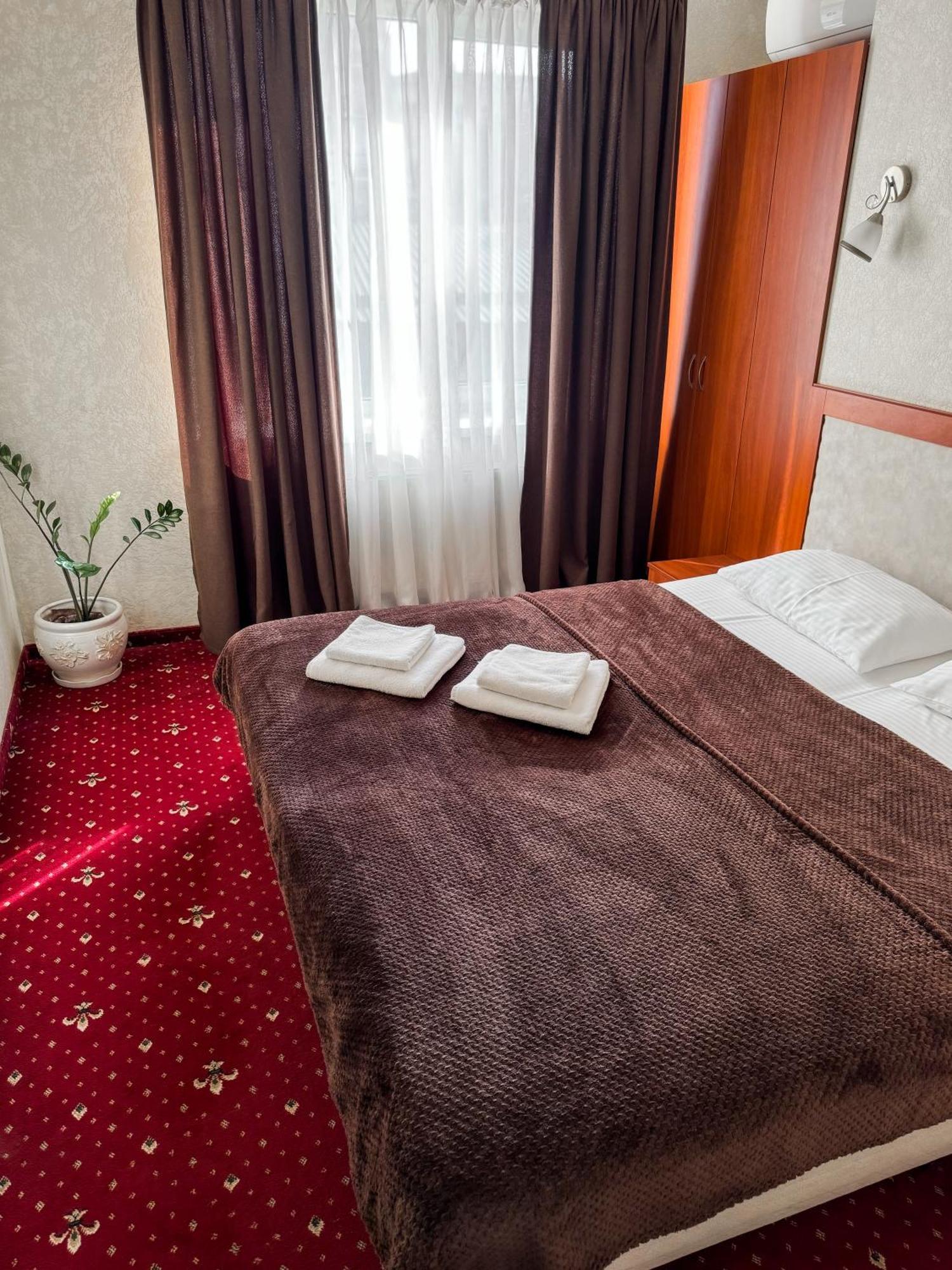 Apartments Deluxe Ivano-Frankivsk Luaran gambar