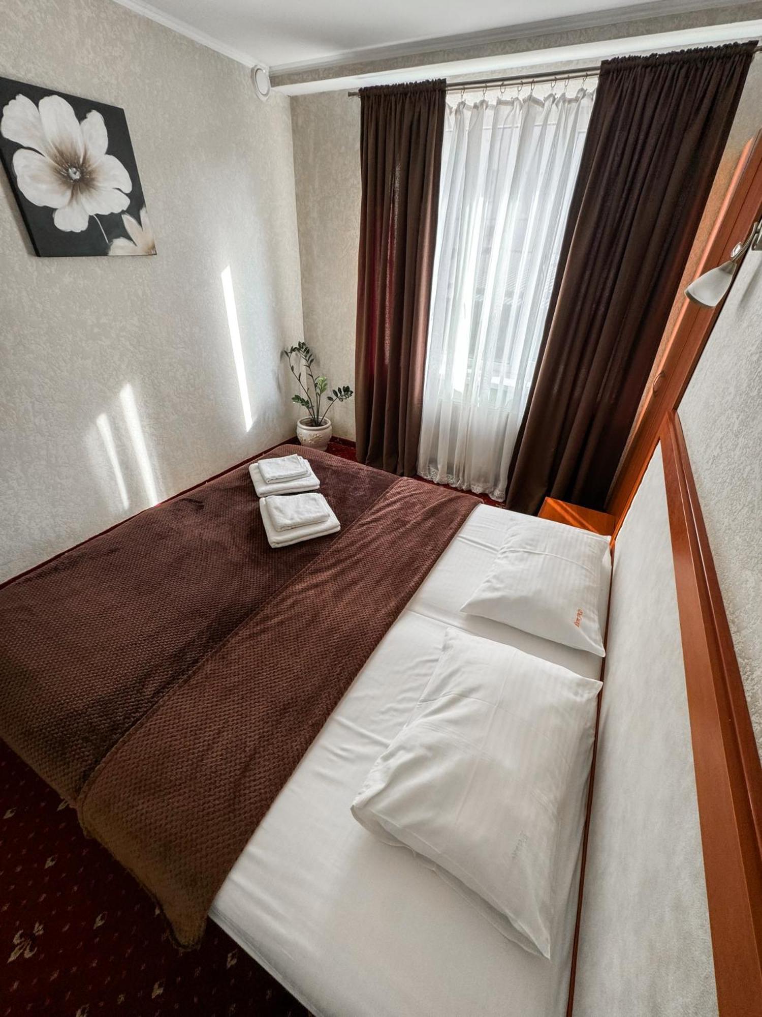 Apartments Deluxe Ivano-Frankivsk Luaran gambar
