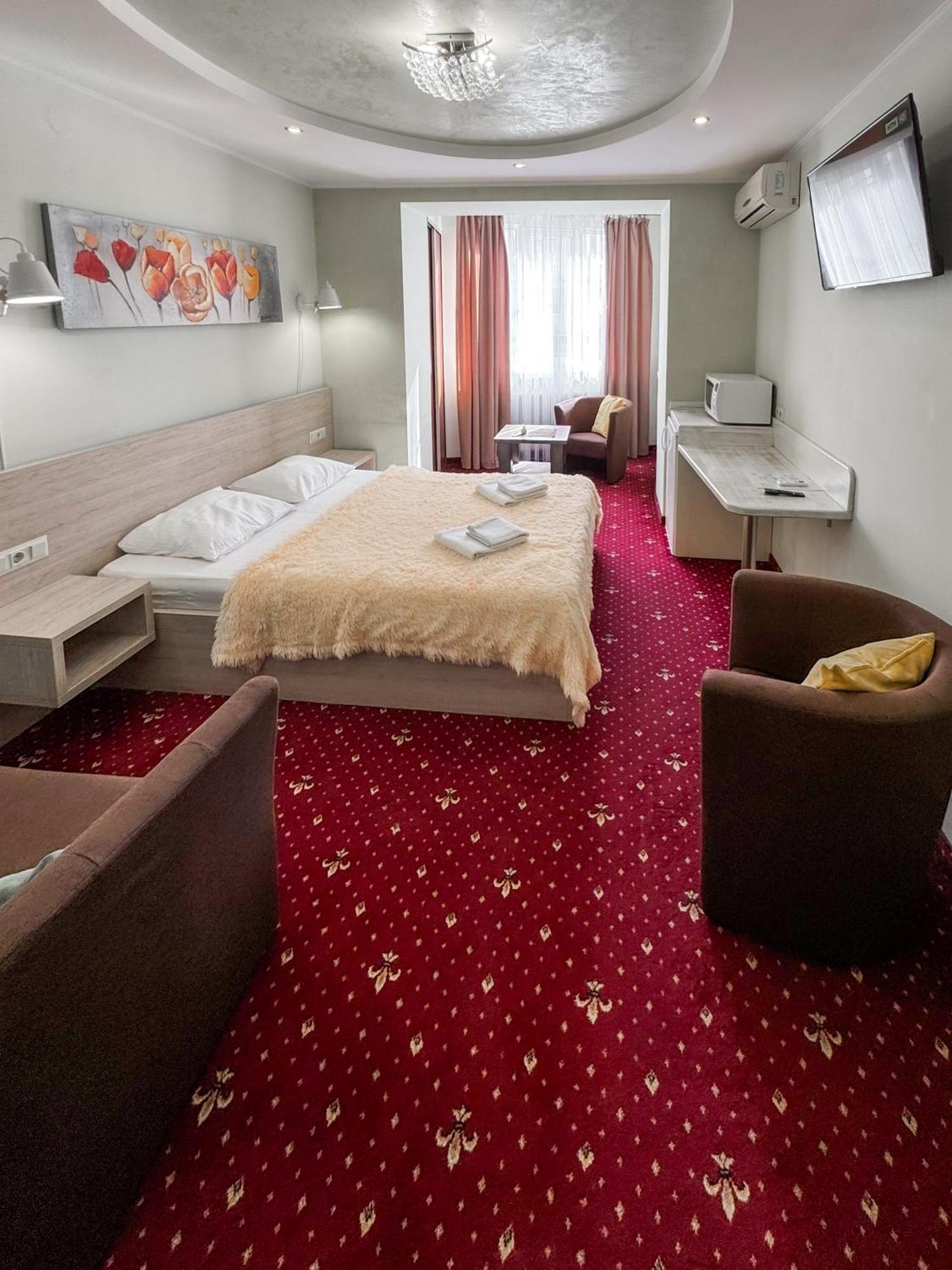 Apartments Deluxe Ivano-Frankivsk Luaran gambar