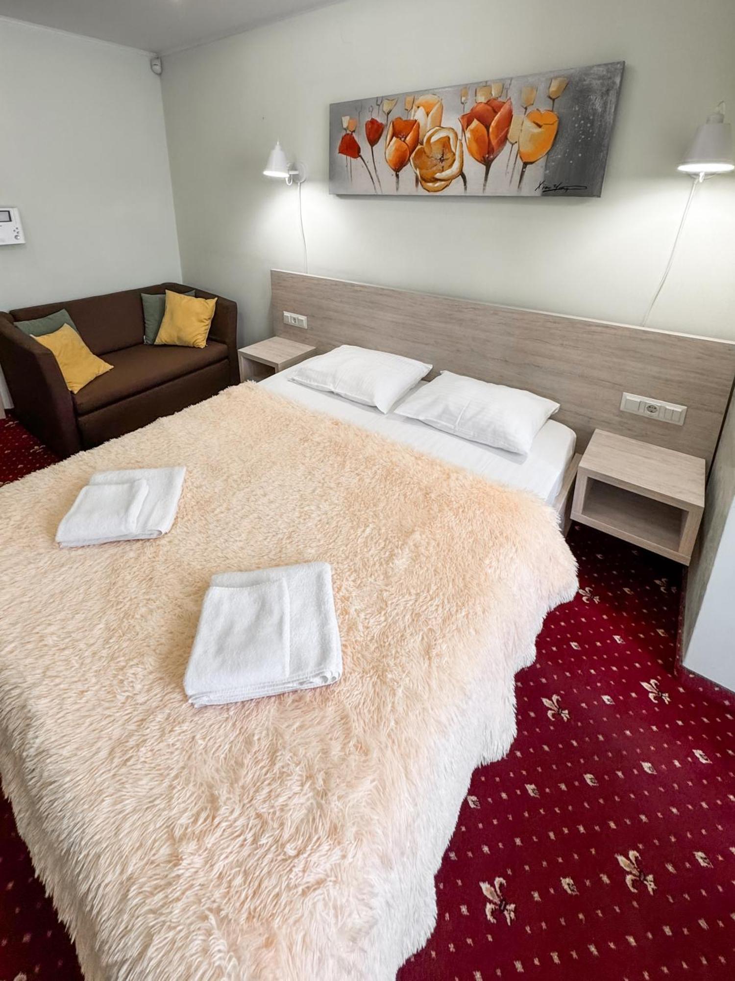 Apartments Deluxe Ivano-Frankivsk Luaran gambar