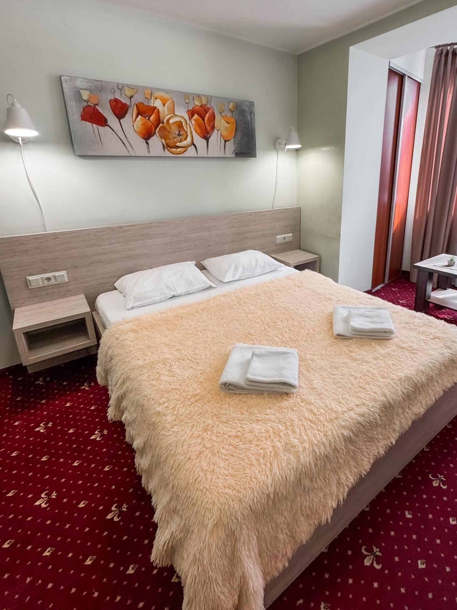 Apartments Deluxe Ivano-Frankivsk Luaran gambar
