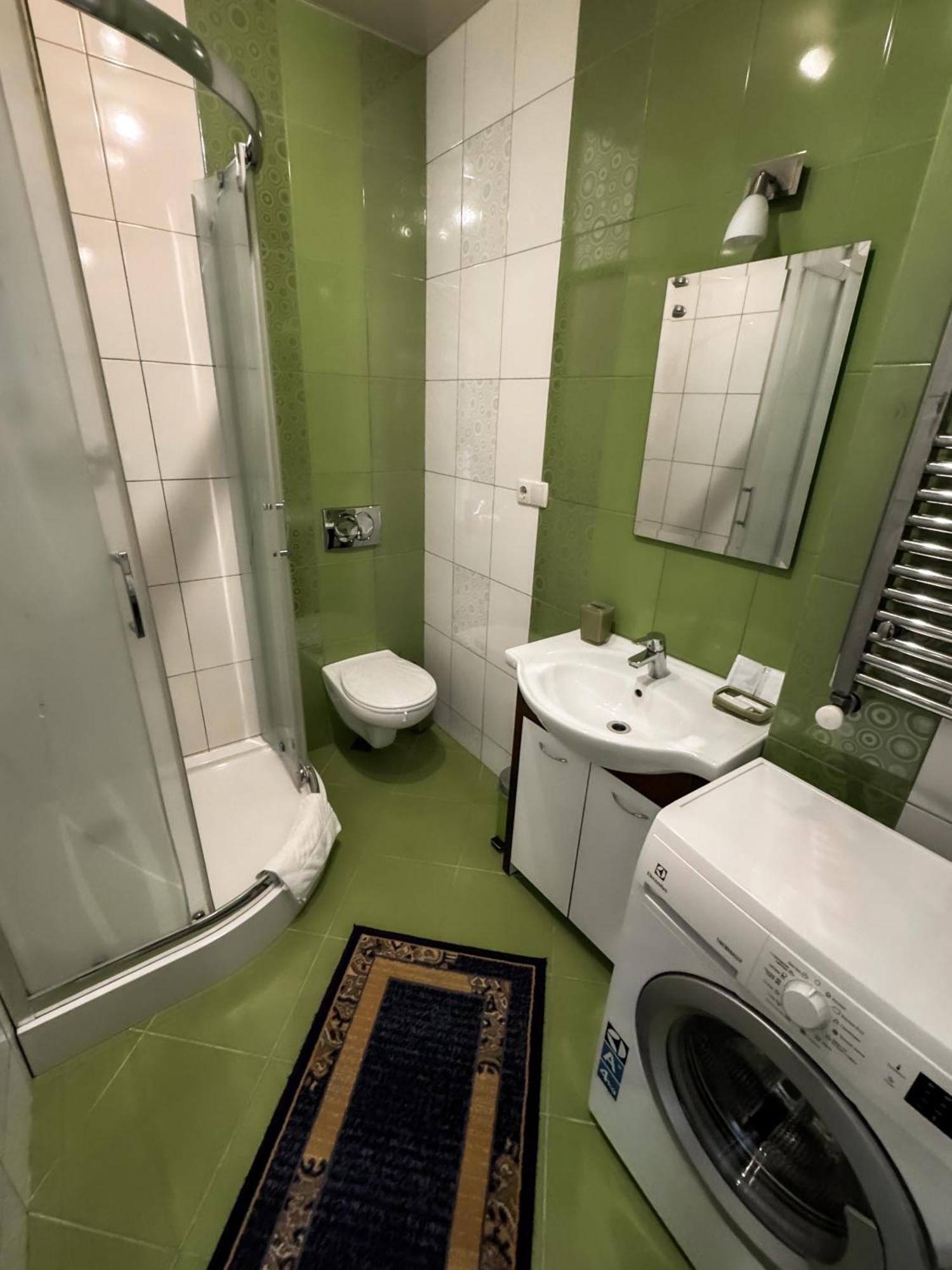 Apartments Deluxe Ivano-Frankivsk Luaran gambar