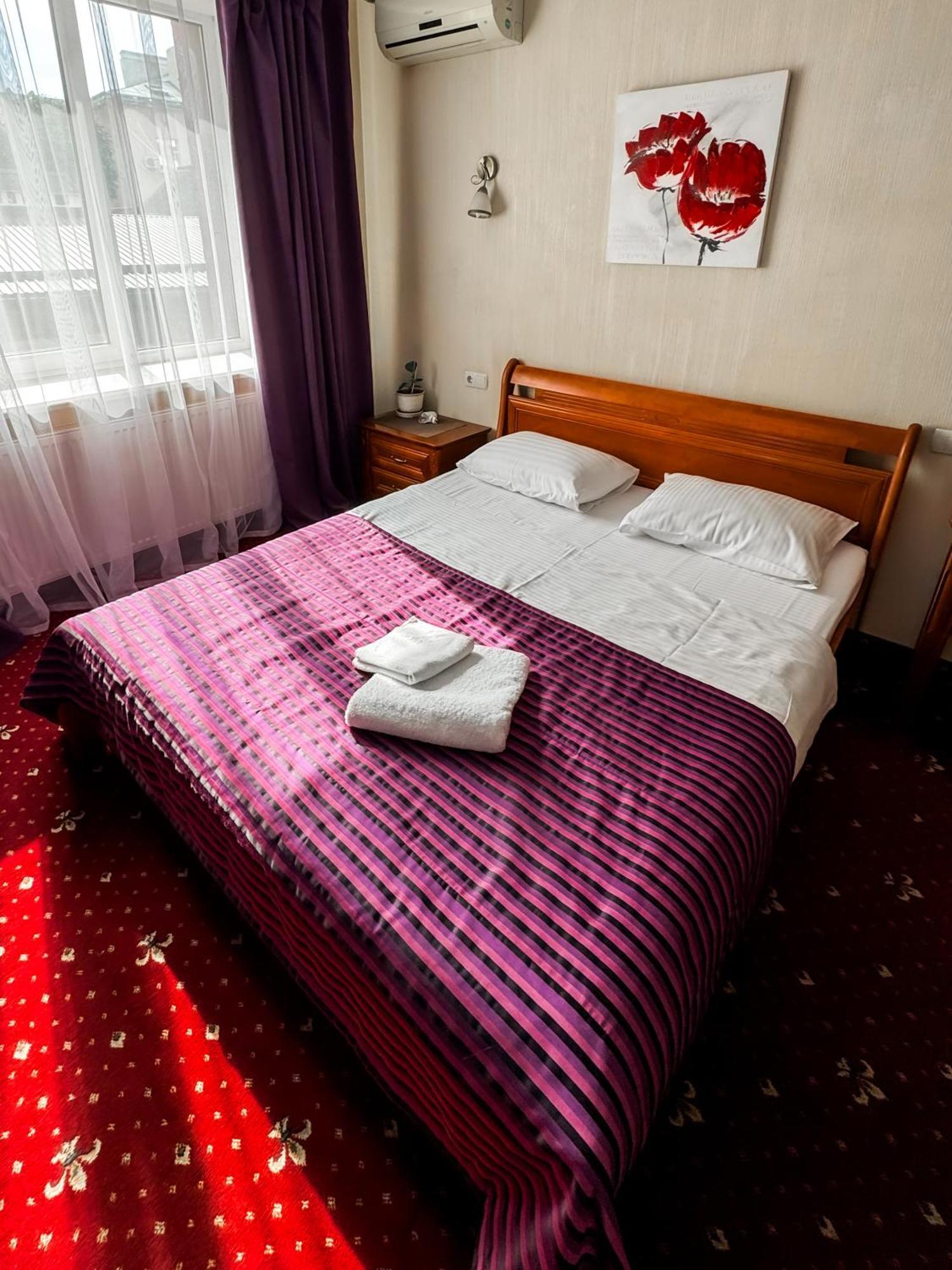 Apartments Deluxe Ivano-Frankivsk Luaran gambar